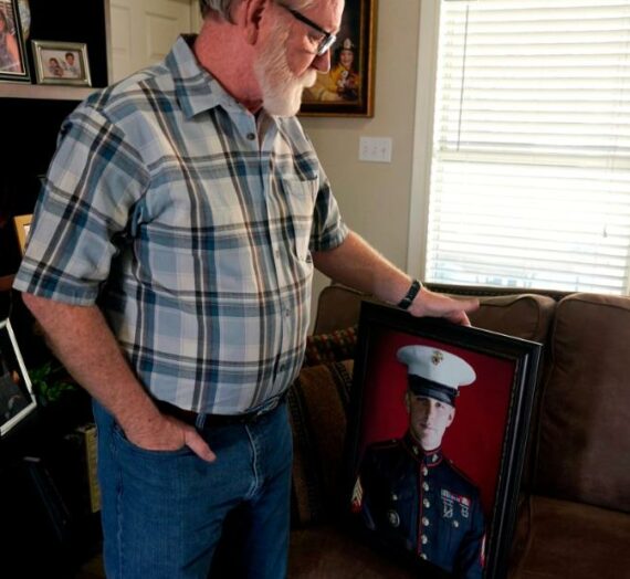 La famille d’un ancien marine américain détenu en Russie tente d’obtenir le sort de leur fils sur le radar de Biden lors d’un voyage au Texas