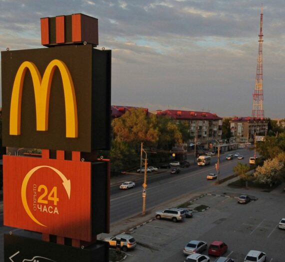 Les restaurants McDonald’s en Russie rouvriront sous un nouveau nom après la découverte de l’acheteur